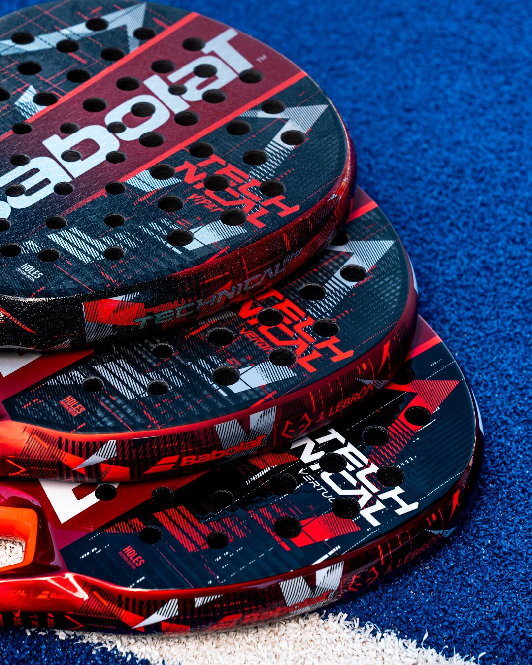 Babolat anuncia el lanzamiento de tres nuevos modelos de palas de pádel con la imagen del jugador: la Technical Viper Juan Lebrón, la Technical Vertuo Juan Lebrón y la Technical Veron Juan Lebrón