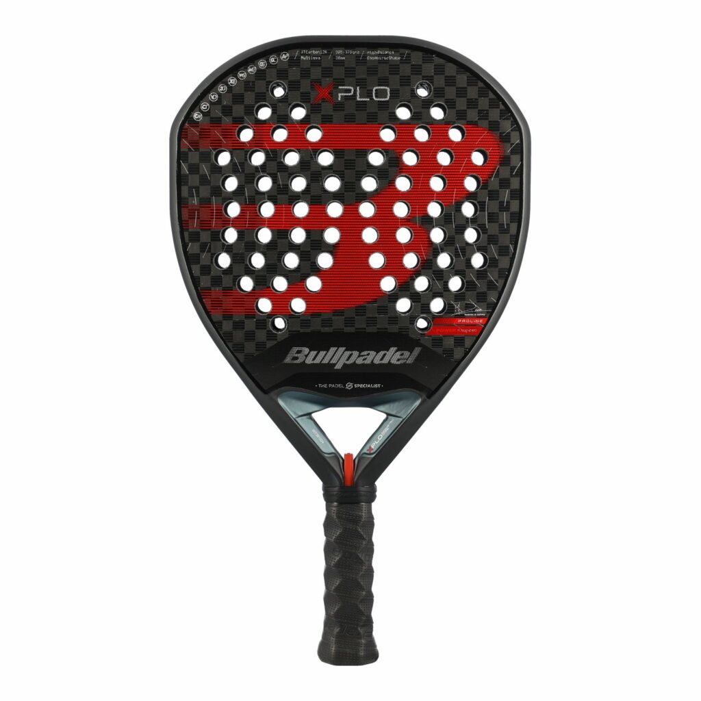Durante el Black Friday de Pādel Nuestro puedes conseguir al mejor precio la Bullpadel Xplo 25, la pala que estrenó Di Nenno