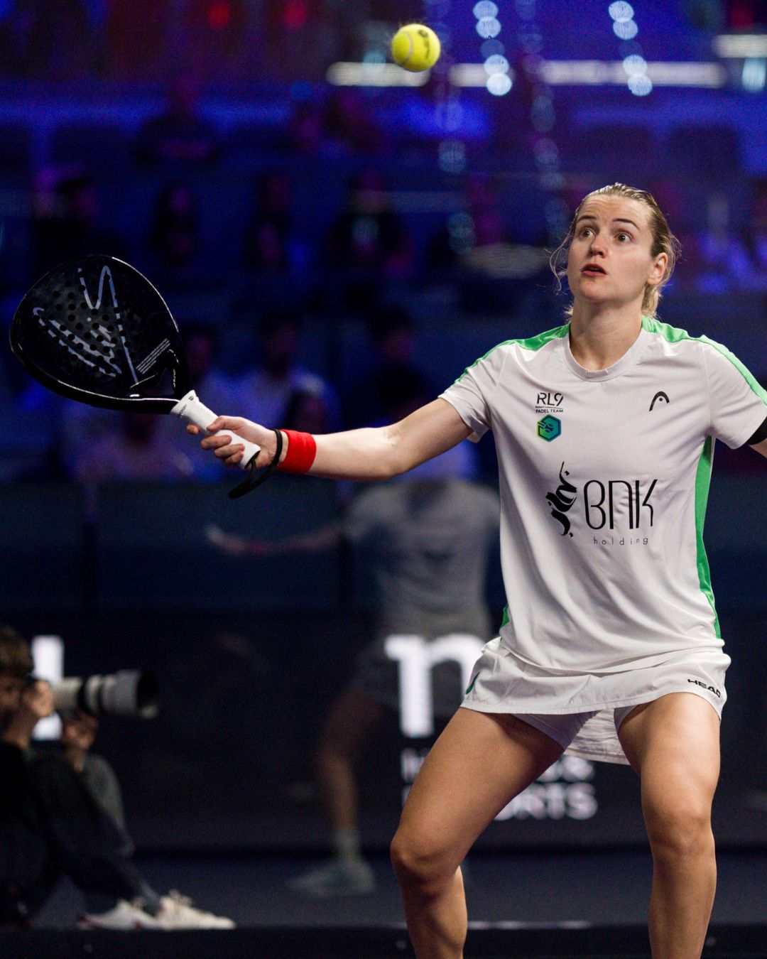 Asi era la pala con la que ha jugado Ari Sánchez en la Hexagon Cup