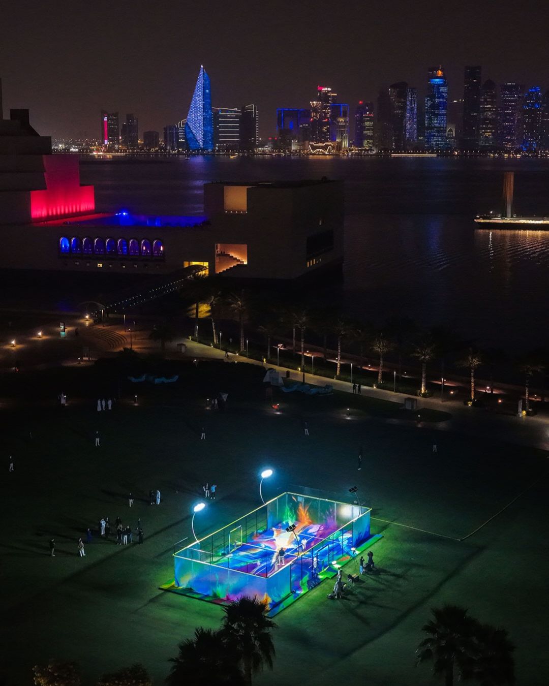 El diseño se inspira en el skyline nocturno de Doha