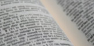 ¿Cómo se escribe la palabra pádel?
