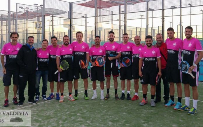 Los Caballeros caen 7-5 ante Inacua pero sigue en lo alto de la clasificación