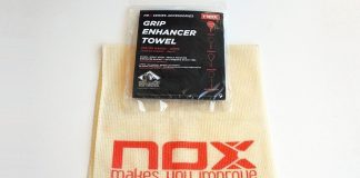 Usamos la toallita potenciadora de agarre de pádel Nox by Gorilla