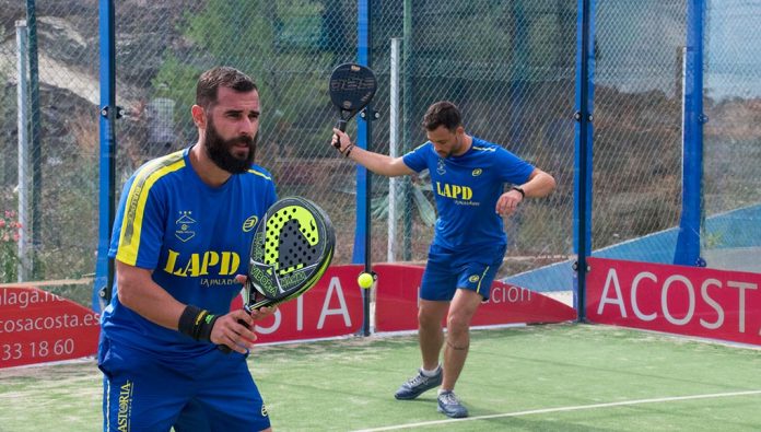 Los Caballeros vencen en su salida a Club de Tenis Málaga
