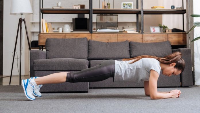 Ejercicios para entrenar el físico en casa ante el Coronavirus