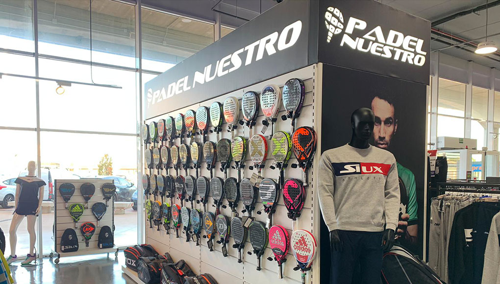 Padel Nuestro estrena nueva tienda en Intersport Ademuz