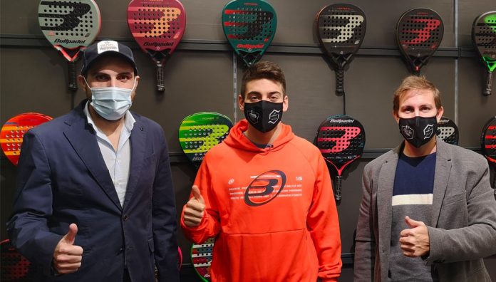 Bullpadel anuncia el fichaje de Martín Di Nenno el día de Reyes