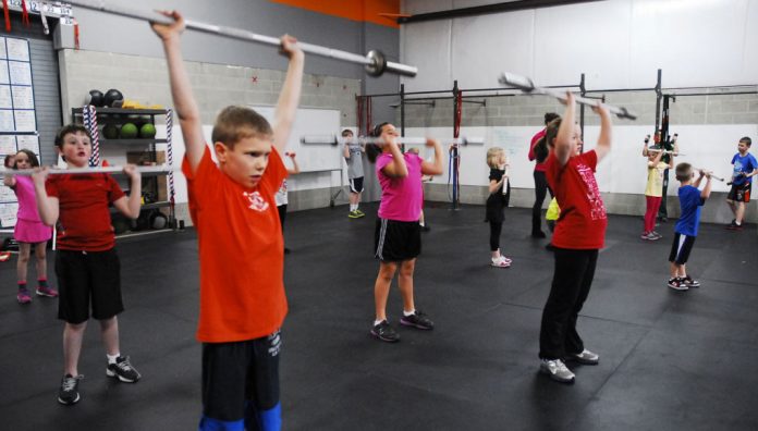 El entrenamiento de fuerza, ¿es beneficioso para los niños que juegan al pádel?