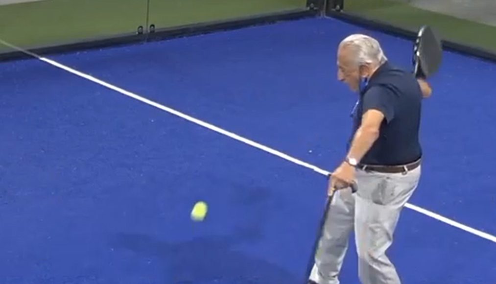 ¡Cuando la edad no importa para practicar el deporte que te apasiona! Gonzalo Cunqueiro, un apasionado al pádel con 92 años