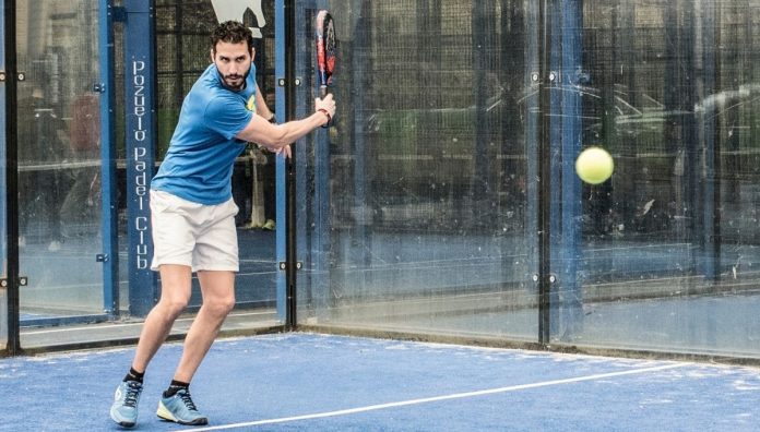 ¿Practicas el saque? 4 consejos para mejorarlo