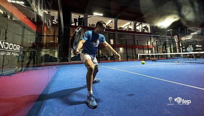 El pádel roza las 100.000 licencias por primera vez en España