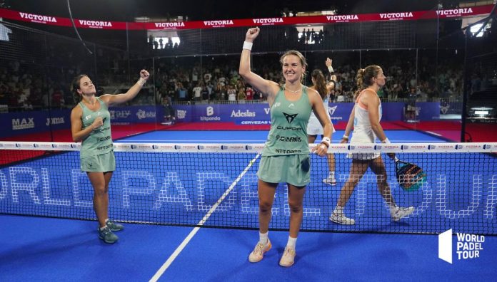 ¡A Paula Josemaría y Ari Sánchez les sienta bien Málaga!