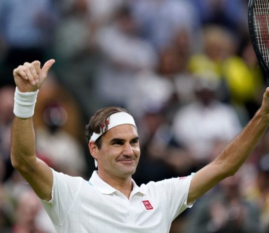 ¡Roger Federer se pasa al pádel!