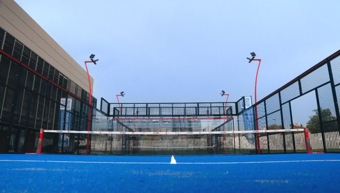 ¿Cuáles son las dimensiones y las medidas de una pista de padel?