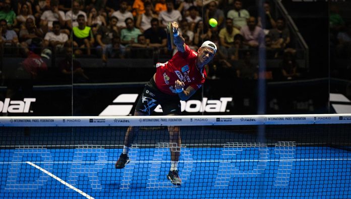 Cómo dominar el remate rápido en pádel