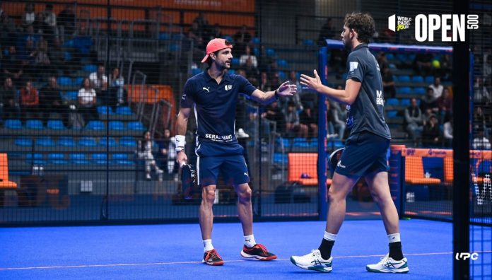 Momo y Yanguas debutan con victoria en los octavos del Reus Open 500