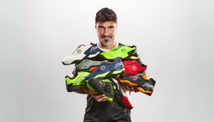 ¿Qué diferencia hay entre las zapatillas de pádel avanzadas e intermedias de J'Hayber?