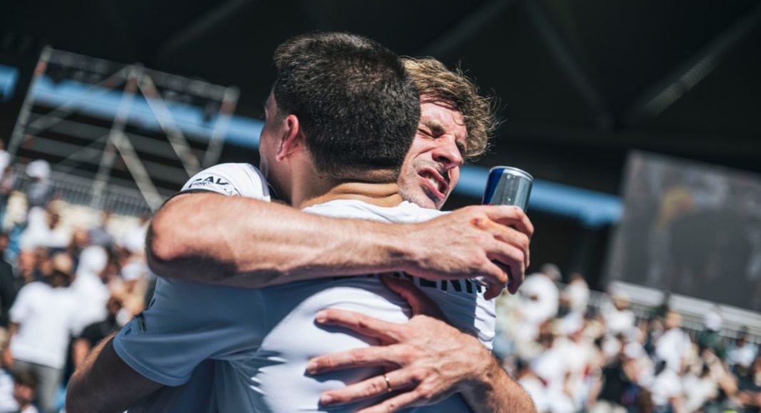 Di Nenno y Stupaczuk se visten de villanos en el Sevilla P2