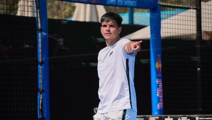 ¡El punto del torneo! Javi Leal sorprende al propio Tapia en esta formidable jugada