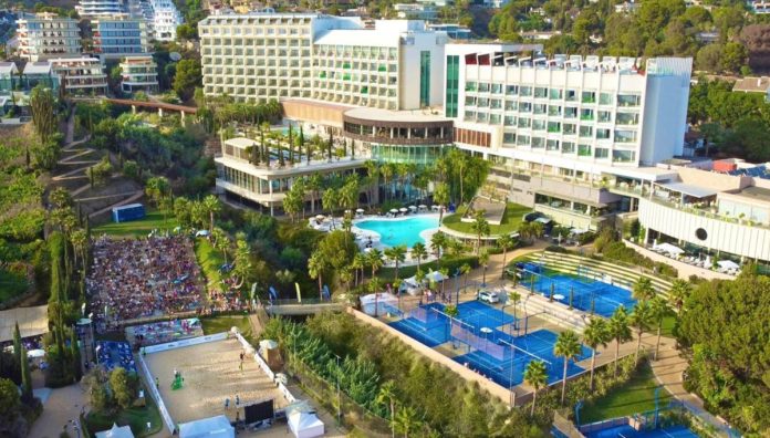 HEAD e Higueron Resort unen fuerzas para colaborar conjuntamente en el desarrollo del tenis y pádel