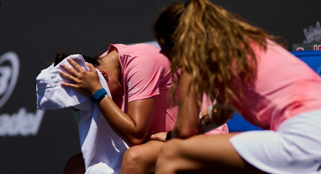 Delfi Brea, entre lágrimas, y un abrazo eterno: el momento más emotivo del Valladolid P2