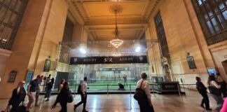 MejorSet da un paso al frente: instala la primera pista de pádel en la Grand Central Station de Nueva York