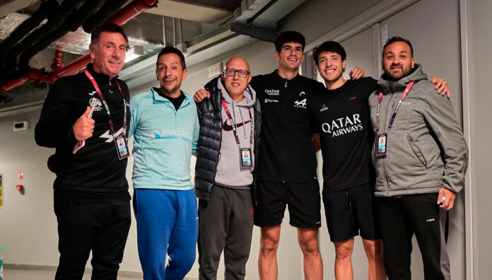 La maquinaria perfecta las personas que explican el dominio de Tapia y Coello