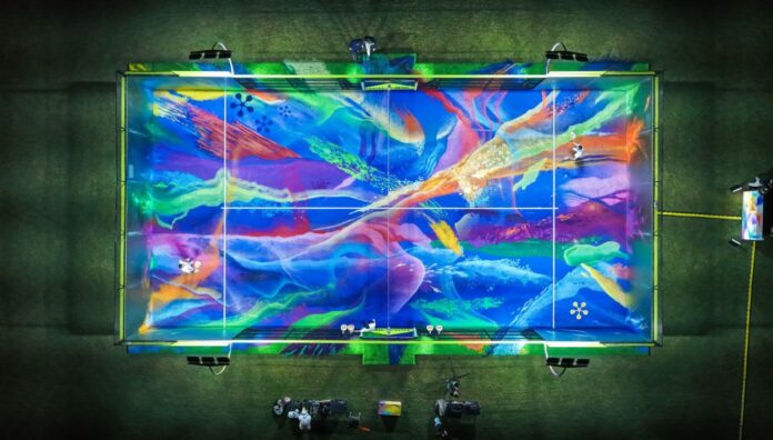 Cuando una pista de pádel se convierte en una obra de arte: ¡Así es la pista que se ha instalado en el Art Basel Qatar!