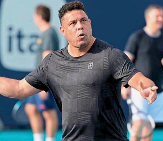 ronaldo-nazario-padel-brasil-galacticos-rackets