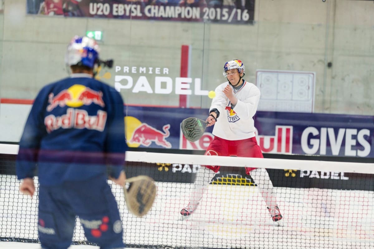 Pádel sobre hielo: el duelo entre cuatro estrellas del hockey