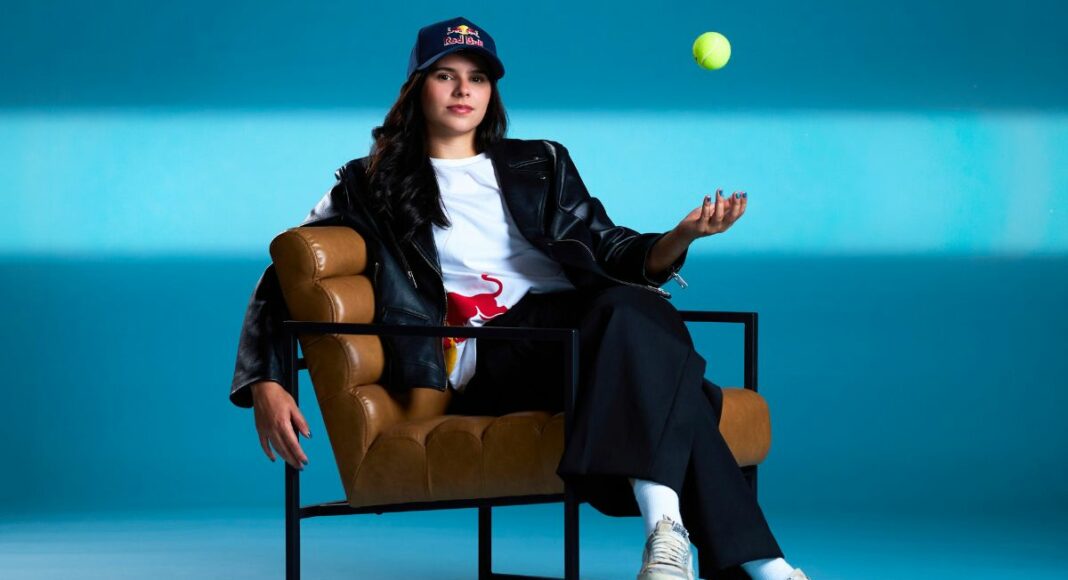 documental-delfi-brea-padel-life-red-bull