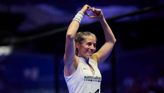 Madrid se rinde a Alejandra Salazar en su último partido en casa entre lágrimas y ovación eterna